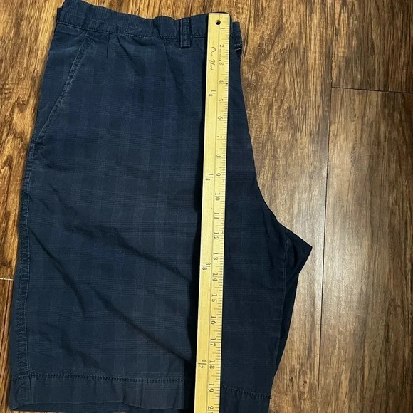 Tommy Hilfiger shorts - Picture 6 of 6